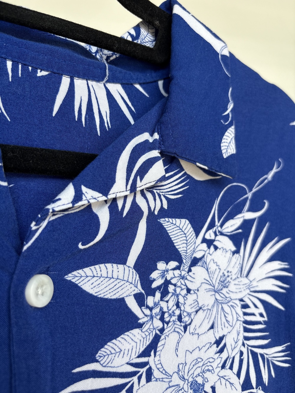 Blue Floral Tropical Print Button Up Shirt